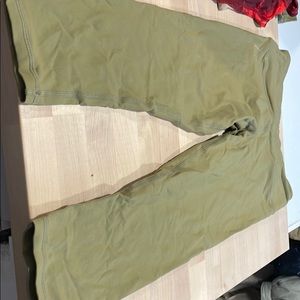 Savage barbell capri pants